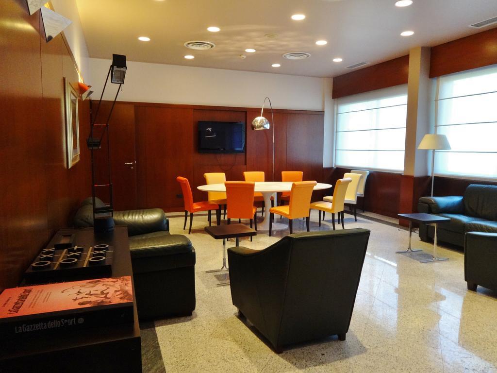 Hotel Excelsior Маджента Екстер'єр фото