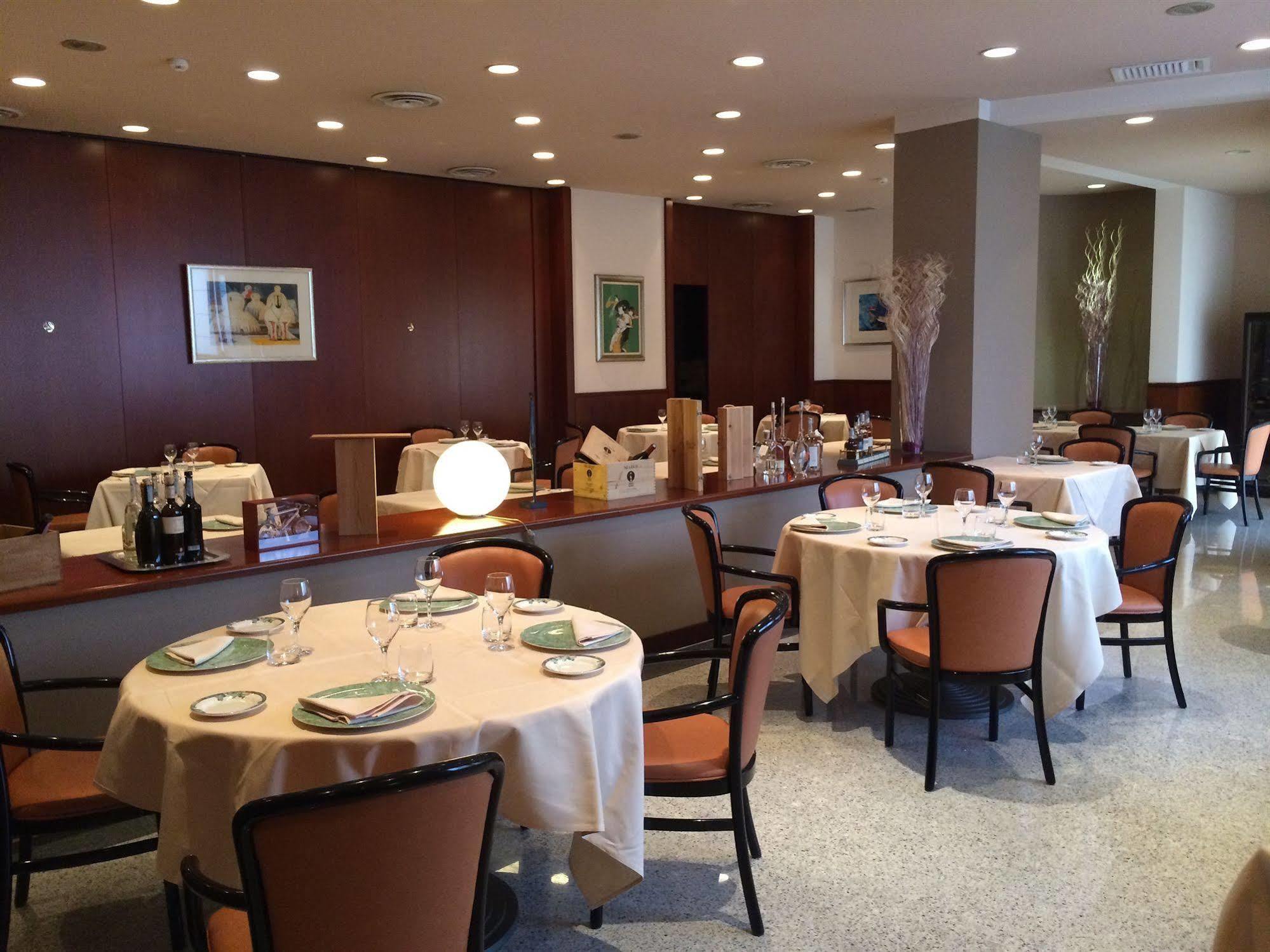 Hotel Excelsior Маджента Екстер'єр фото